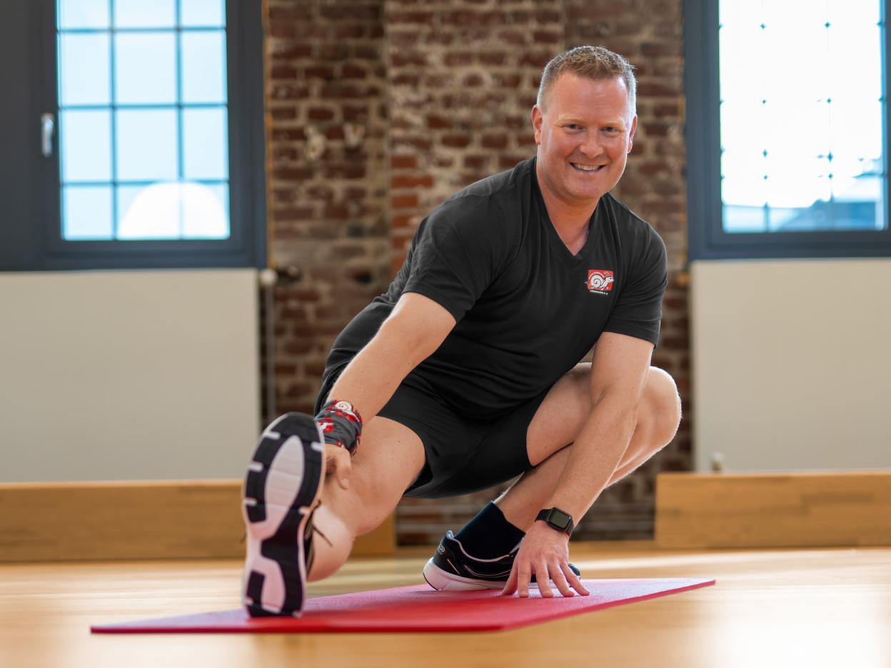 Sportübungen auf der Matte Sportübungen auf der Matte